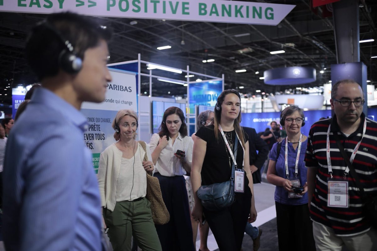 It is now the turn of Pauline Leclerc-Glorieux, CEO of <a href="/bnpp_cardif/">BNP Paribas Cardif</a> and our ExCo #dreamteam to board our #floortour organized by The <a href="/CardifLab/">The Cardif Lab'</a>! 
Departure from the <a href="/BNPParibas/">BNP Paribas Group</a> stand, destination: the #startup world of @Vivatech! 
#Vivatech #BNPPAdvance #innovativations