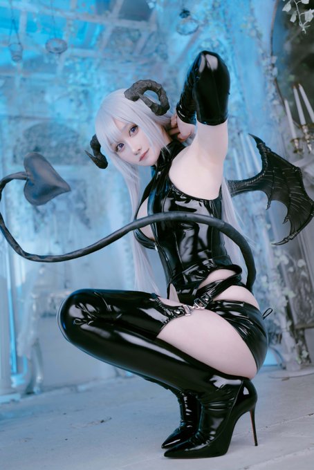 Twitterのコスプレ画像16