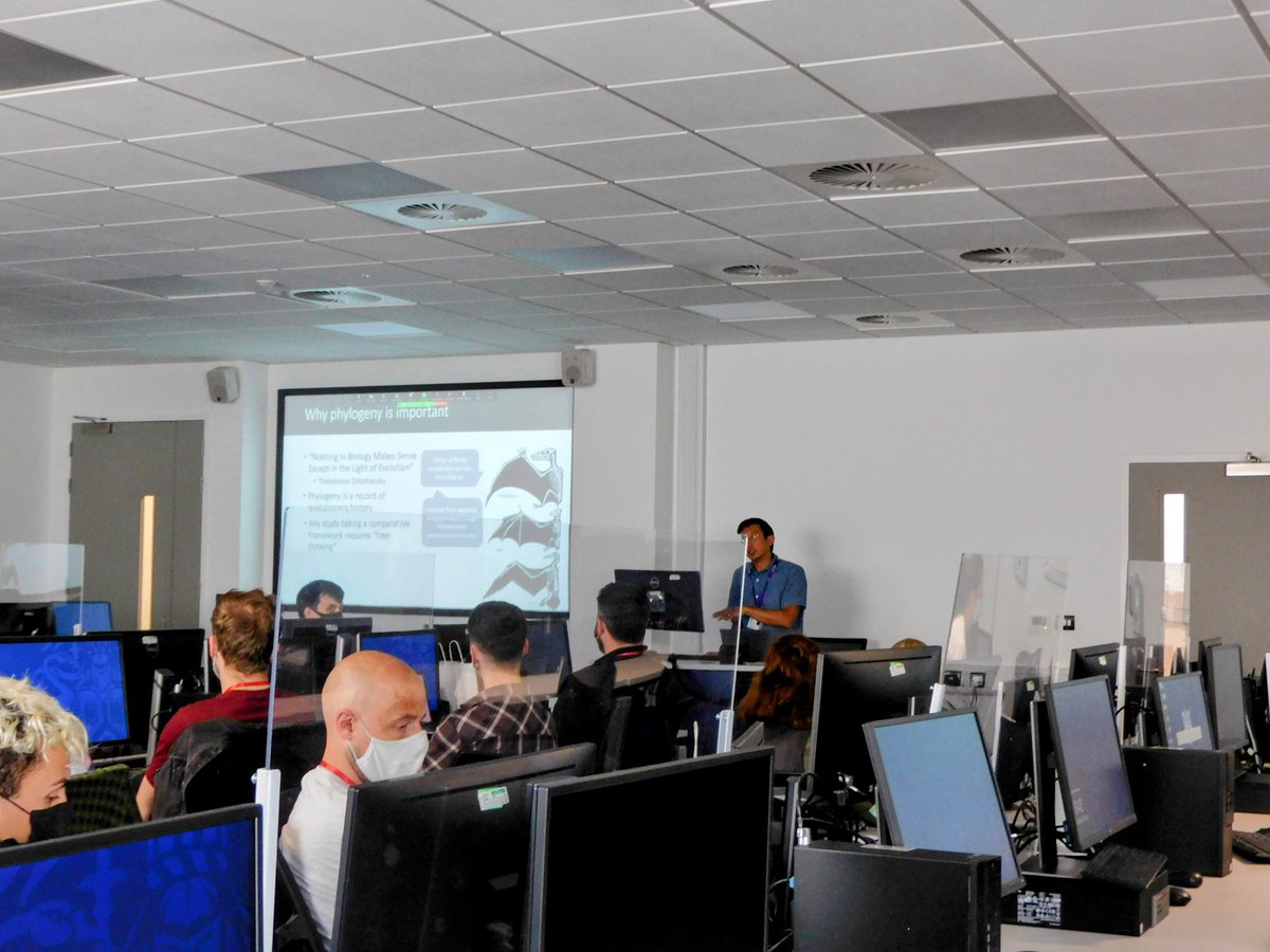 ProgPal2022's tweet image. ✨️Massive thank you to @drmambobob not only for running a fantastic phylogenetic comparative methods workshop and accompanying the field trip, but also for all your help and guidance with #progpal22 ✨️