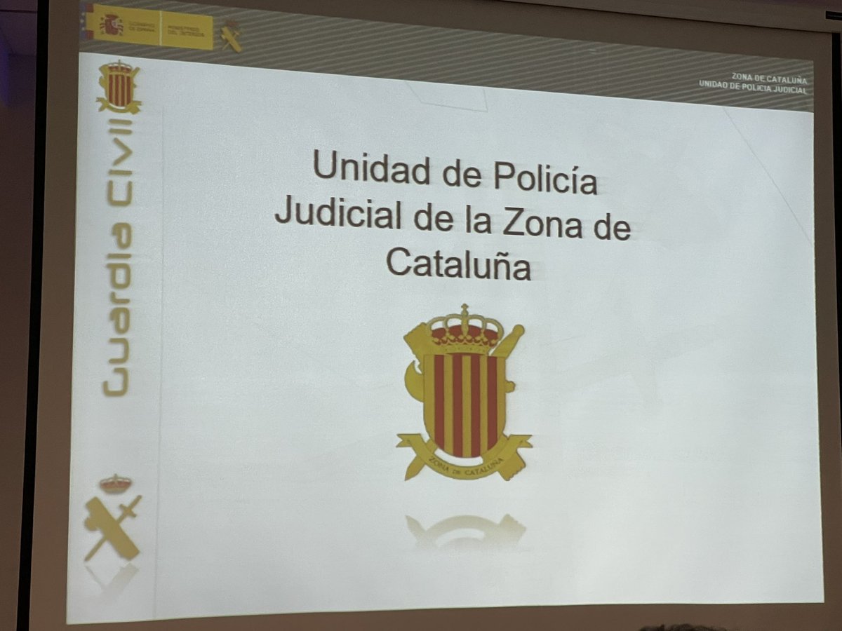 Answer Detectives tweet media