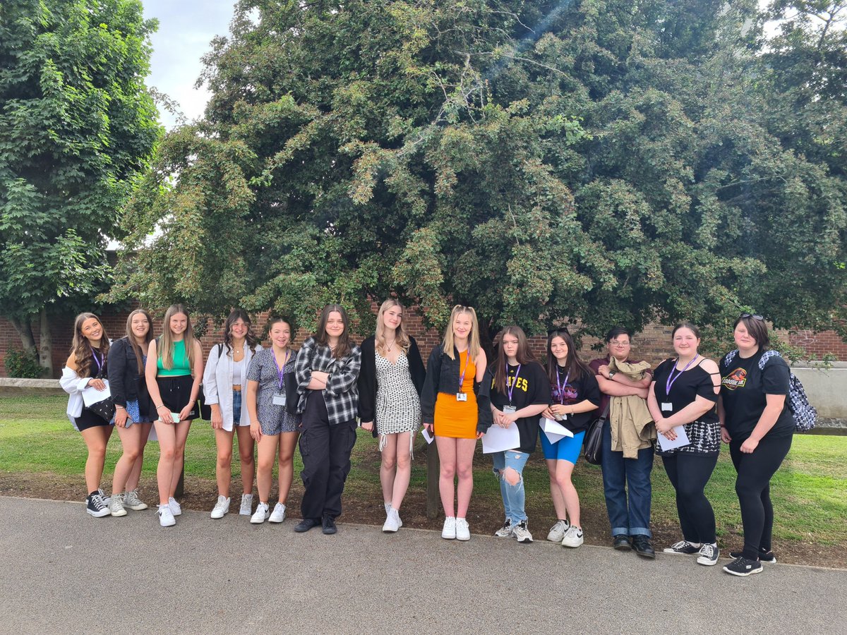 Exciting trip to <a href="/UniOfHull/">University of Hull</a> for our Year 12 Law students!