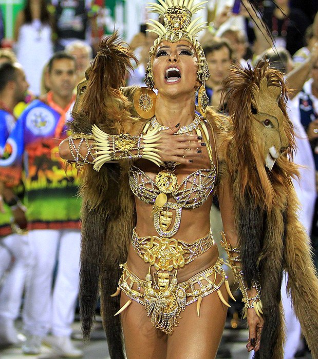viverosamba's tweet photo. @SabrinaSato na @gres_vilaisabel
#carnaval2012 #rainhadebateria 💙🤍 https://t.co/7BaRivhvc1