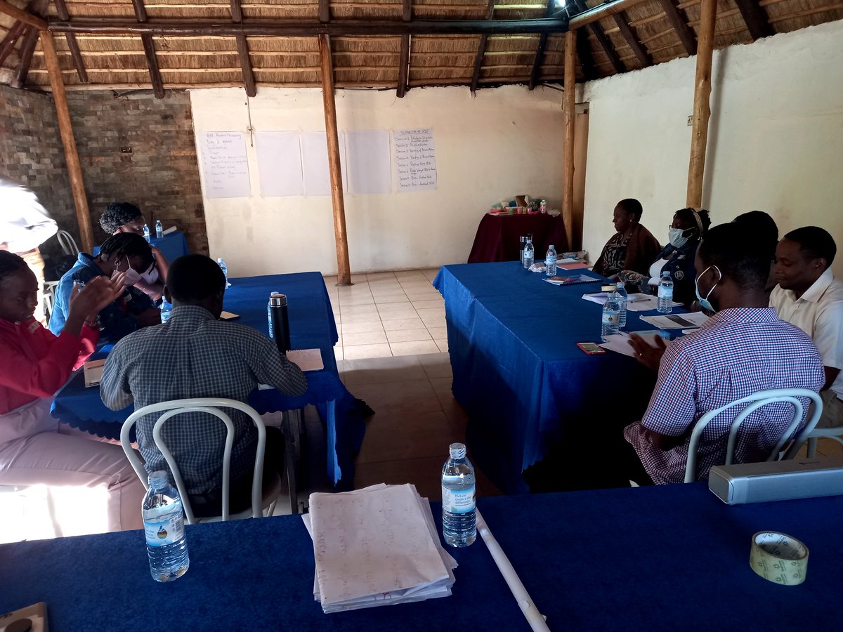 SeekGsp's tweet photo. 2 day GSP training at salvince catering services in Kampala, from 16th to 17th June 2022.
#gsptraining
@Makerere
@IDIMakerere
@MinofHealthUG
@WHOUganda
@UNAIDS
@USAID https://t.co/wfOCYpt4fP