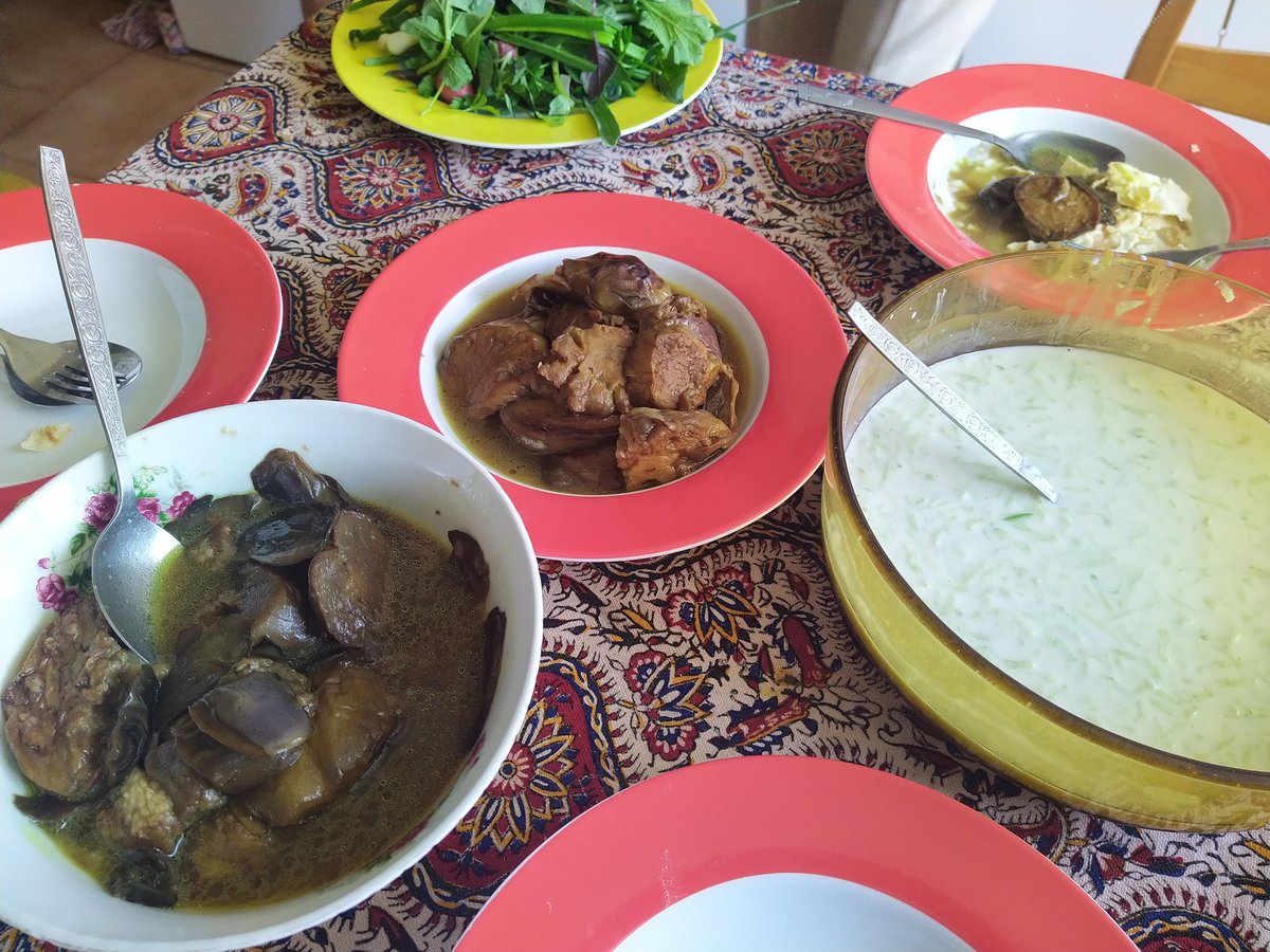 manullinas's tweet photo. ‘Kashk’ con berenjenas a la manera de #Darab.
#gastronomía de #Persia #vivanlassuegras https://t.co/Yty4oAayZZ