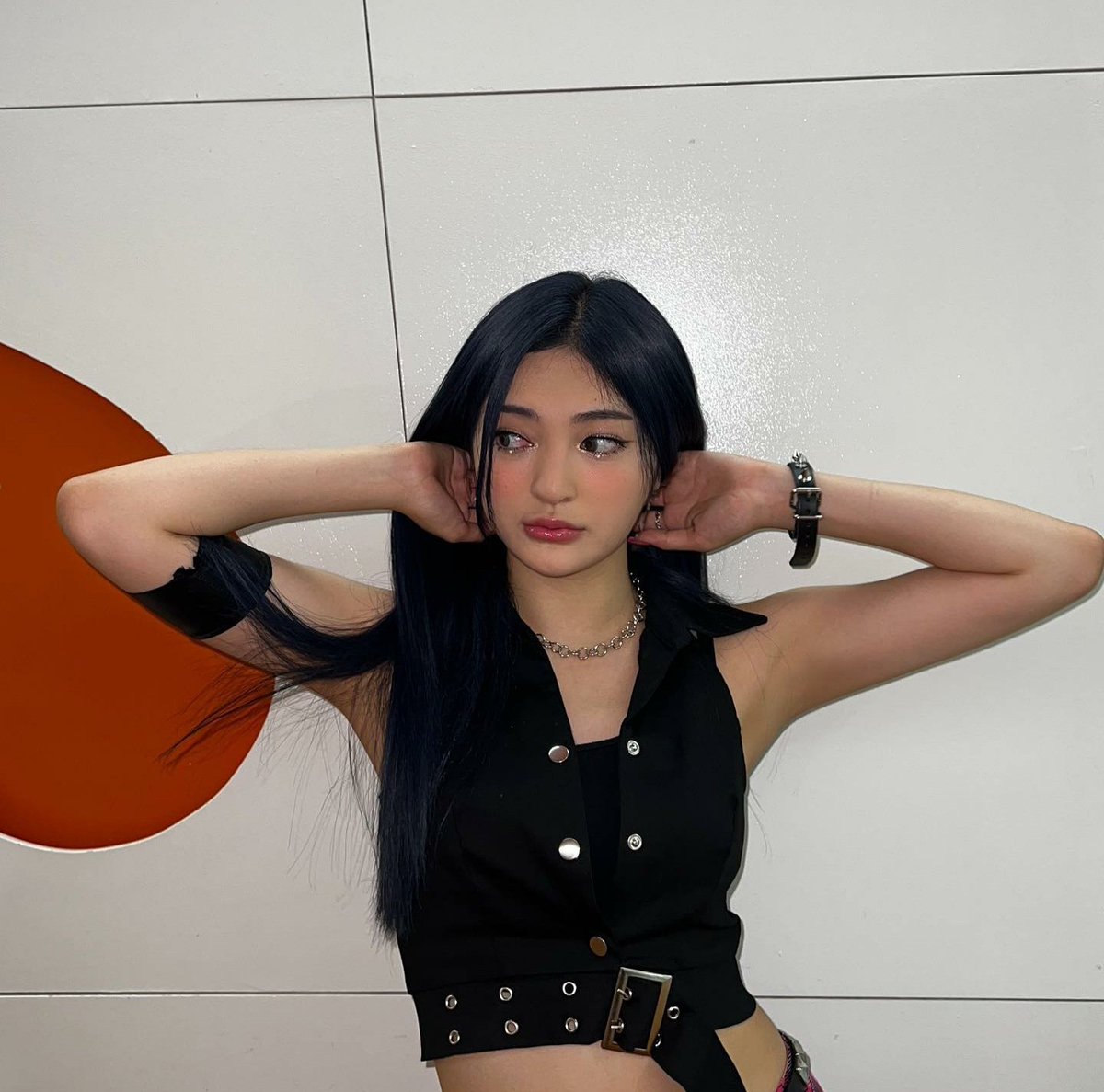 KimChoyeonFR's tweet photo. [ Instagram ] 15.06.22

bugaboo_offcl | CHOYEON

"Pop c'est parti 💥"

#CHOYEON #BUGABOO #Pop https://t.co/GJZb91zKgl