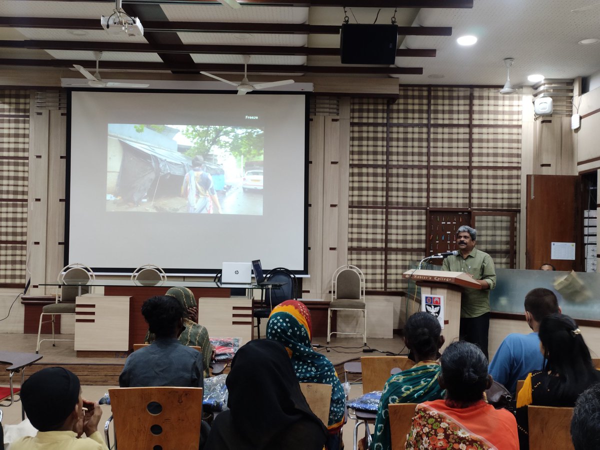 HumareePehchaan's tweet photo. #KeynoteSpeaker | 'The film appreciates and acknowledges the ability and agency of the [houseless] people to address conditions of crisis' - Sitaram Shelar, Founder &amp; Director, Centre for Promoting Democracy. #UnHomelyCity https://t.co/iz4Y41UMva