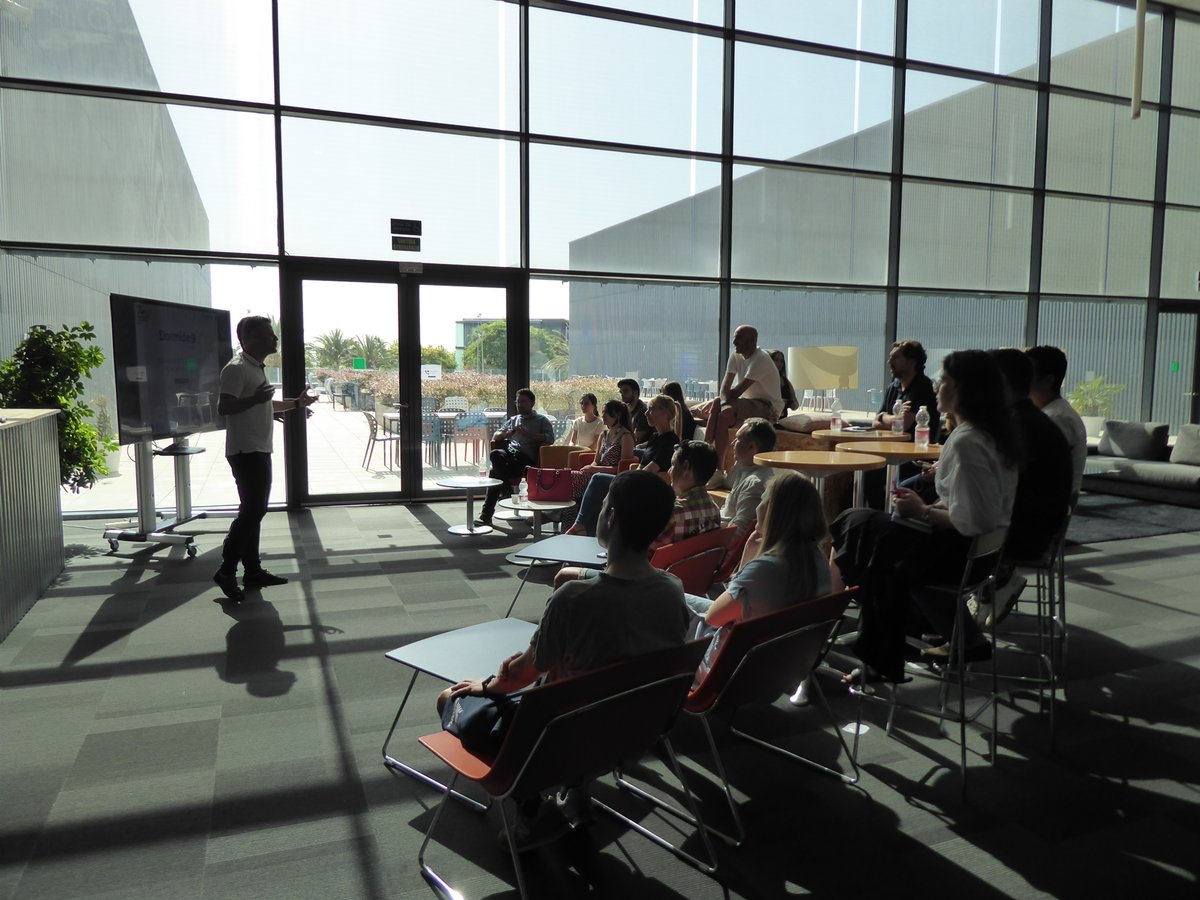 TICSud's tweet photo. 🚀Interessantíssima edició de les #RedessaTalks amb el CEO d'#Incubalia, empresa del #TICSud, i #Dormideo

👉@eginovart: "Amazon és una eina que ens ajuda a fer marca i a obrir mercats. Ara la nostra estratègia és vendre a l'exterior"
 
@RedessaReus 

#ComunitatTICSud https://t.co/p157gjryau
