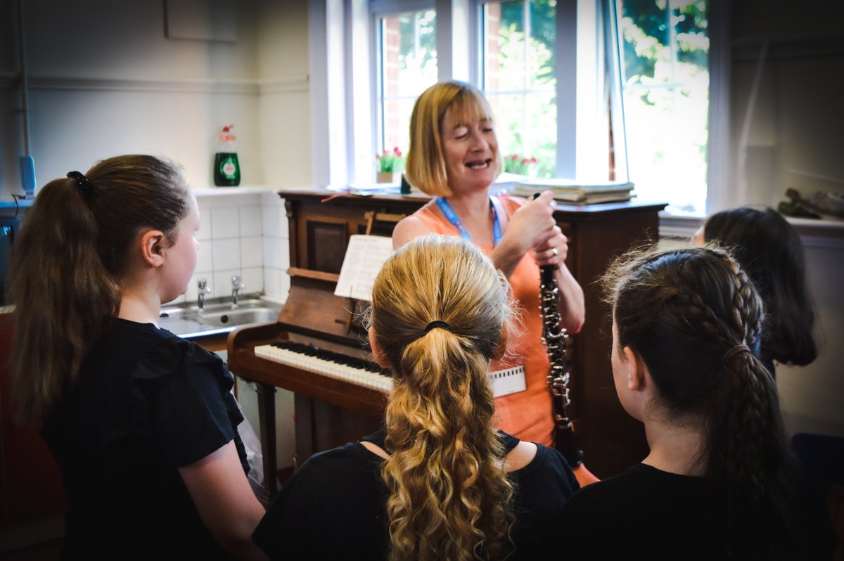 WonderfulBeast_'s tweet photo. We love this snap of @HilaryGreatorex chatting to some of the #FirstTheDance girls about her #clarinet. Come and see the show! https://t.co/WSAd7THtmt

@Martinas5714 @beejadance @rosymaydancer @robgildon @EmmaBernard13 @AlysKihl @MartinBonger @mattyparatty @thesuffolkcoast https://t.co/Dgey1g5M7O