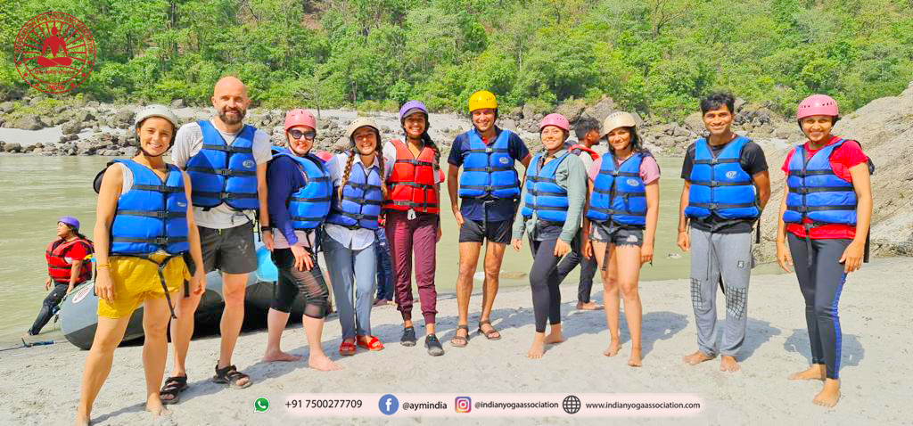 aymindia's tweet photo. Our Students are enjoying River Rafting in their free time.
Plan your yogic journey with AYM Yoga School in Rishikesh, India.
#riverrafting #riverrat #riverraftingrishikesh #funday #outingwithfriends #outings #outdoors #weekendvibes #weekendfun #smile #happiness #water #nature https://t.co/LASvMvNHlU
