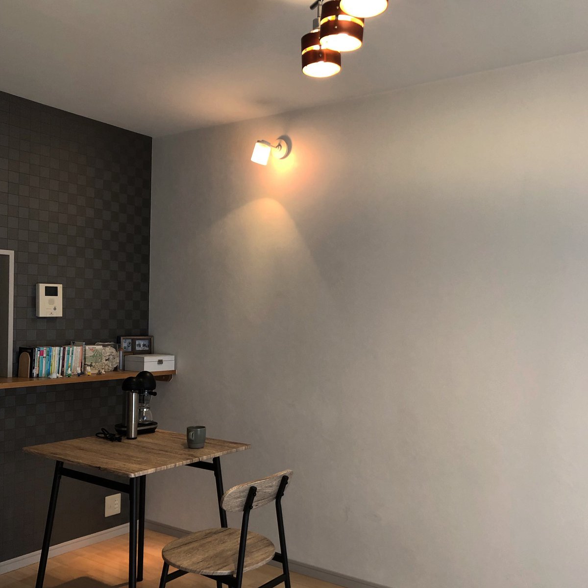 mainichi_03's tweet photo. 自分の部屋が好き https://t.co/fZS0YfslX5