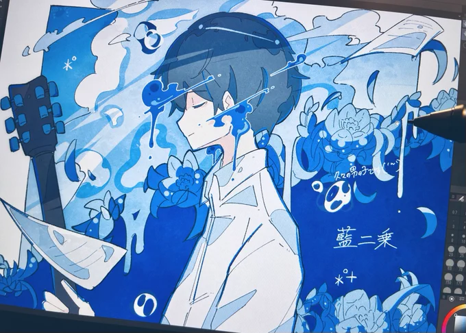 藍二乗って感じの描けました☾⋆.·✦ 