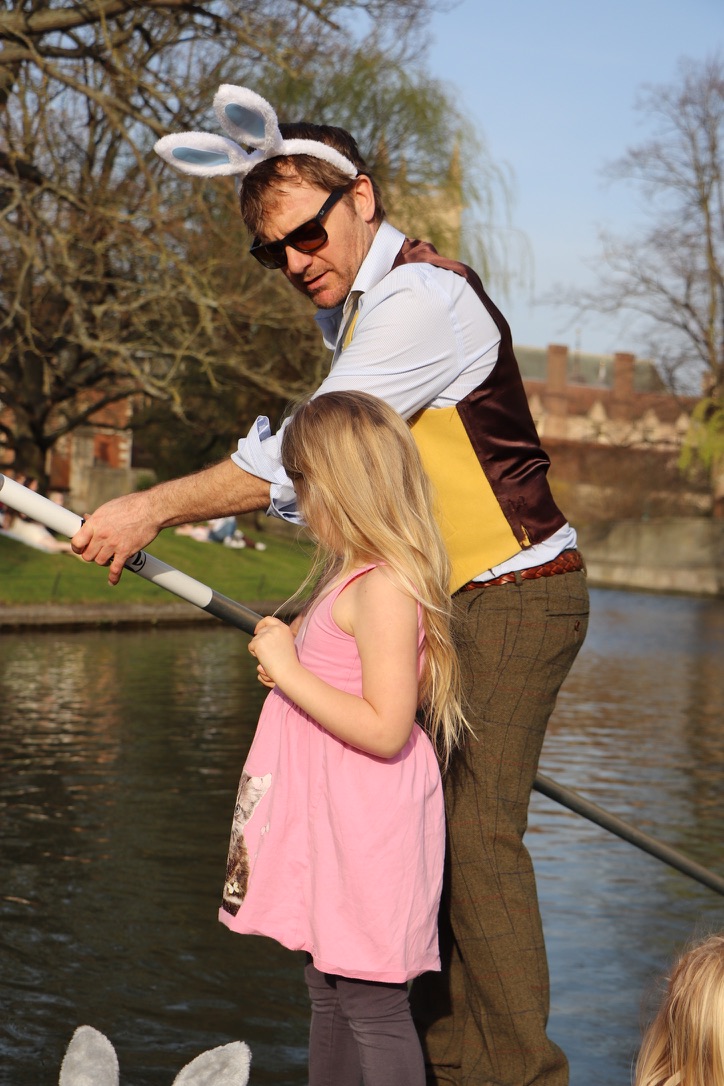 If you are looking for gift ideas for #fathersday, our newest blog will help you out with 5 fantastic father's day ideas ! traditionalpuntingcompany.com/five-fantastic…