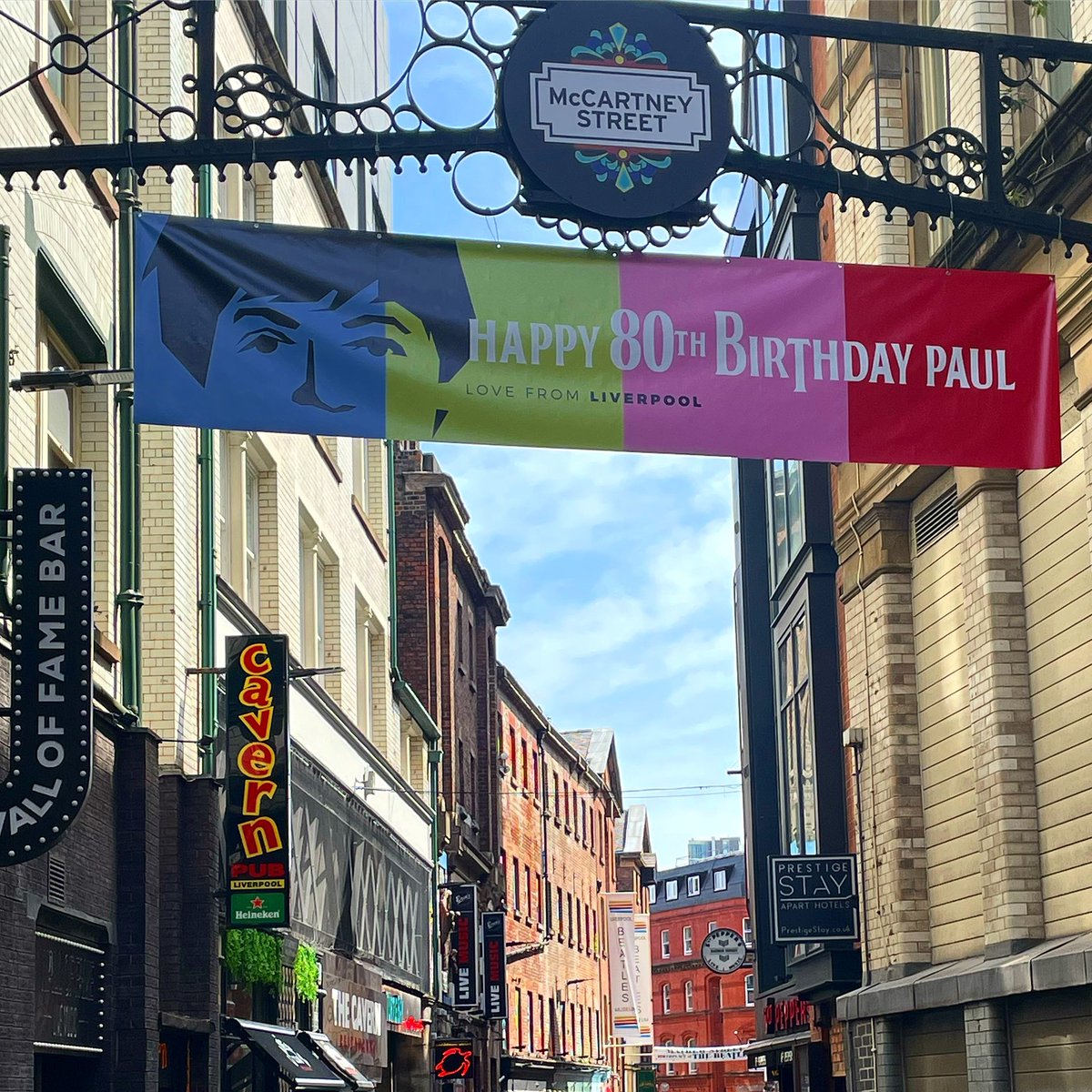 beatlesmuseum_'s tweet photo. HAPPY 80TH BIRTHDAY PAUL! 🥳 

You can find us on McCartney street celebrating Paul’s birthday all weekend! 

We can’t wait to see you all 🌟 https://t.co/lFs9qK4Agk