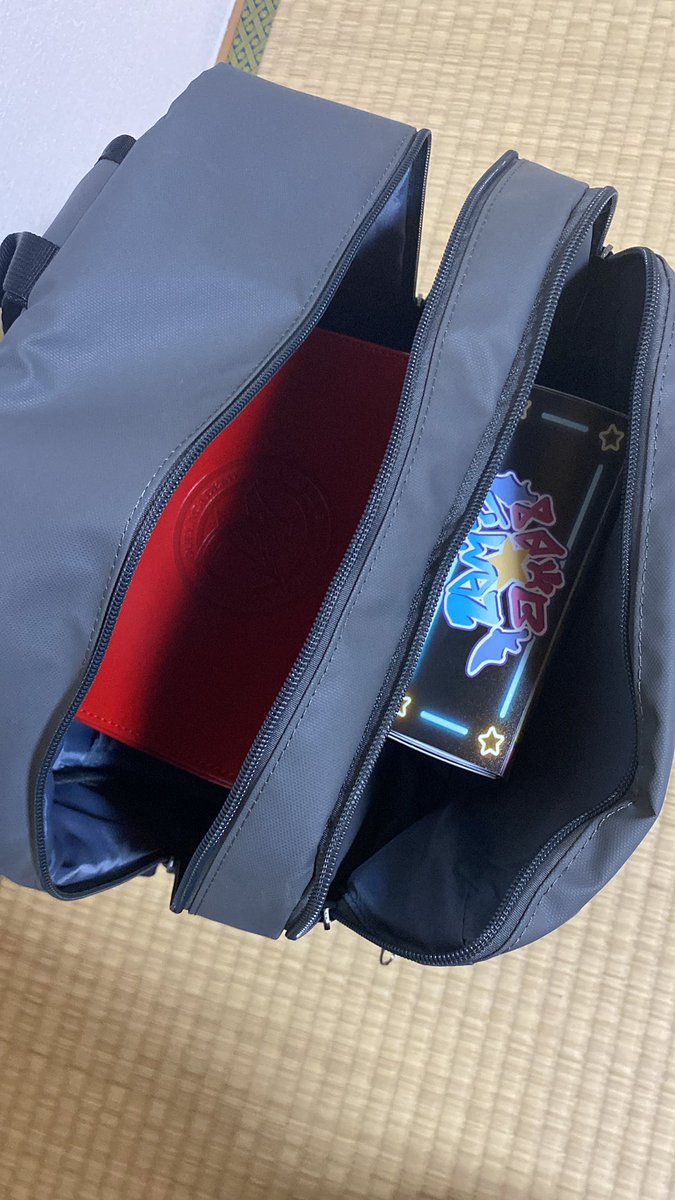 ShioTab0717's tweet photo. これ背負ってオフ会に行くの楽しみ〜

そして、めっちゃ入るわ笑笑笑

#BRAINSTORAGE
＃ミソのデュエルのミソ https://t.co/GyReP2BVxn
