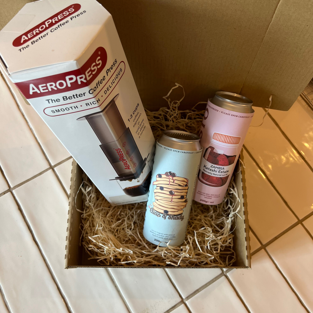 Need a last minute #fathersday gift this weekend? Swing by the cafe and get an Aeropress, your choice of two coffees and two cookies for £40!
 .
.
.
.
.
#specialtycoffee #scottishcoffee #ethicalcoffee #coffeeroaster #bettercoffee #coffee #supportsmall #supportsmallbusiness #home