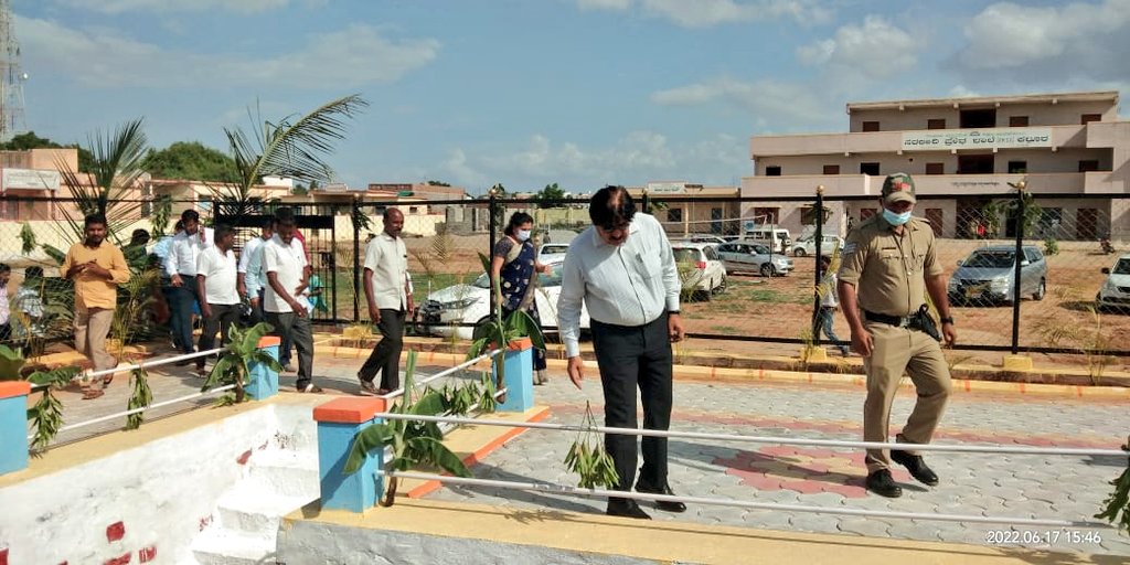 MgnregsK's tweet photo. ACS to Govt, (RDPR) @lkatheeq visited the Kalyani rejuvenation work at Kallur GP, Yalaburga taluk, Koppal.
Director RDWSD, @gokRDPR , ZP CEO @Fouzia_Taranum and other officials were present.
#kalyani #RuralDevelopment #DepartmentUpdates https://t.co/GwIqHs4tj5