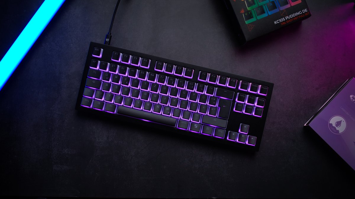 Boooah, unter euch ist doch bestimmt jemand der ne nice Tastatur auch so richtig fühlt? Hab mich bisher mit Custom Keyboards 0 befasst, aber ohhh well...glaub davon komm ich so schnell nicht mehr los- leider geil! 😅