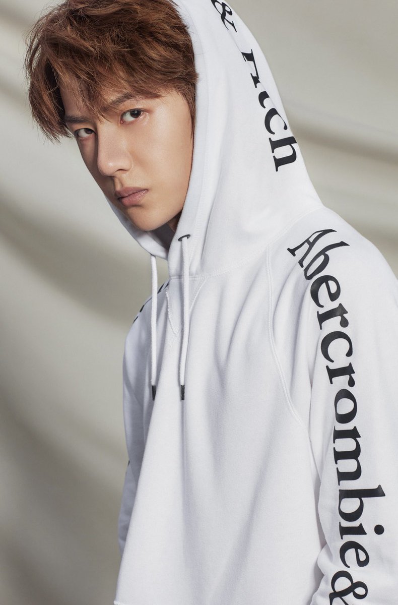 ⭐Star Entertainment⭐

[📷] Chang Lin x Abercrombie &amp; Fitch Teaser Photo #2

Abercrombie &amp; Fitch Newest Brand Ambassador Chang Lin!

<a href="/xchanglinx/">chang lin 🦊🥂 huali's husband!</a>

Official Release 6.18.2022