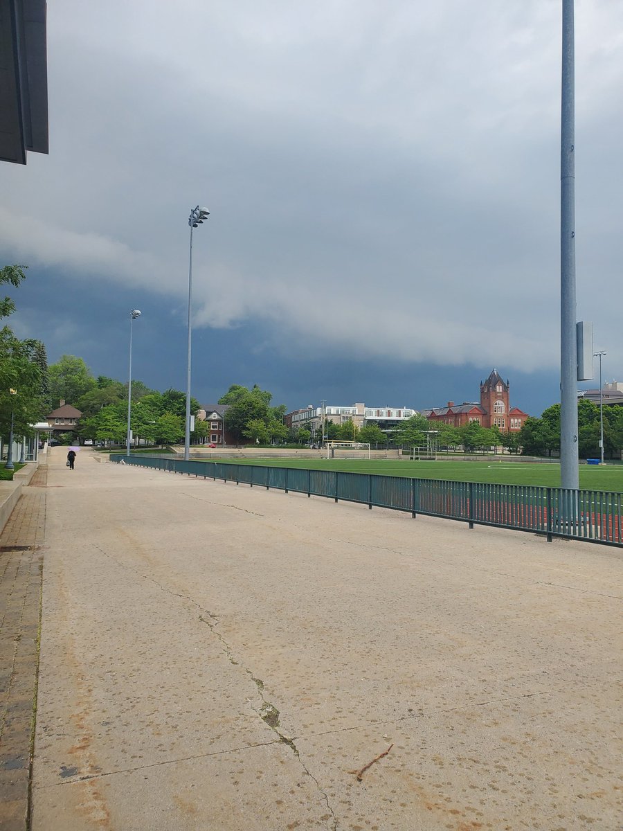 SheSprouts's tweet image. Well the sky went dark but we didn't get a tornado, or any really bad weather.
#Tornado #TORNADOWARNING #ygk