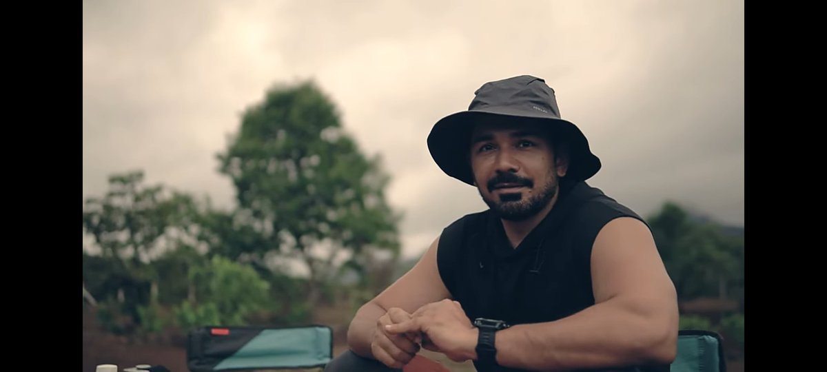 crazy_gujjudi's tweet image. #AbhinavShukla just like a story teller @ashukla09 pls post in this outfit