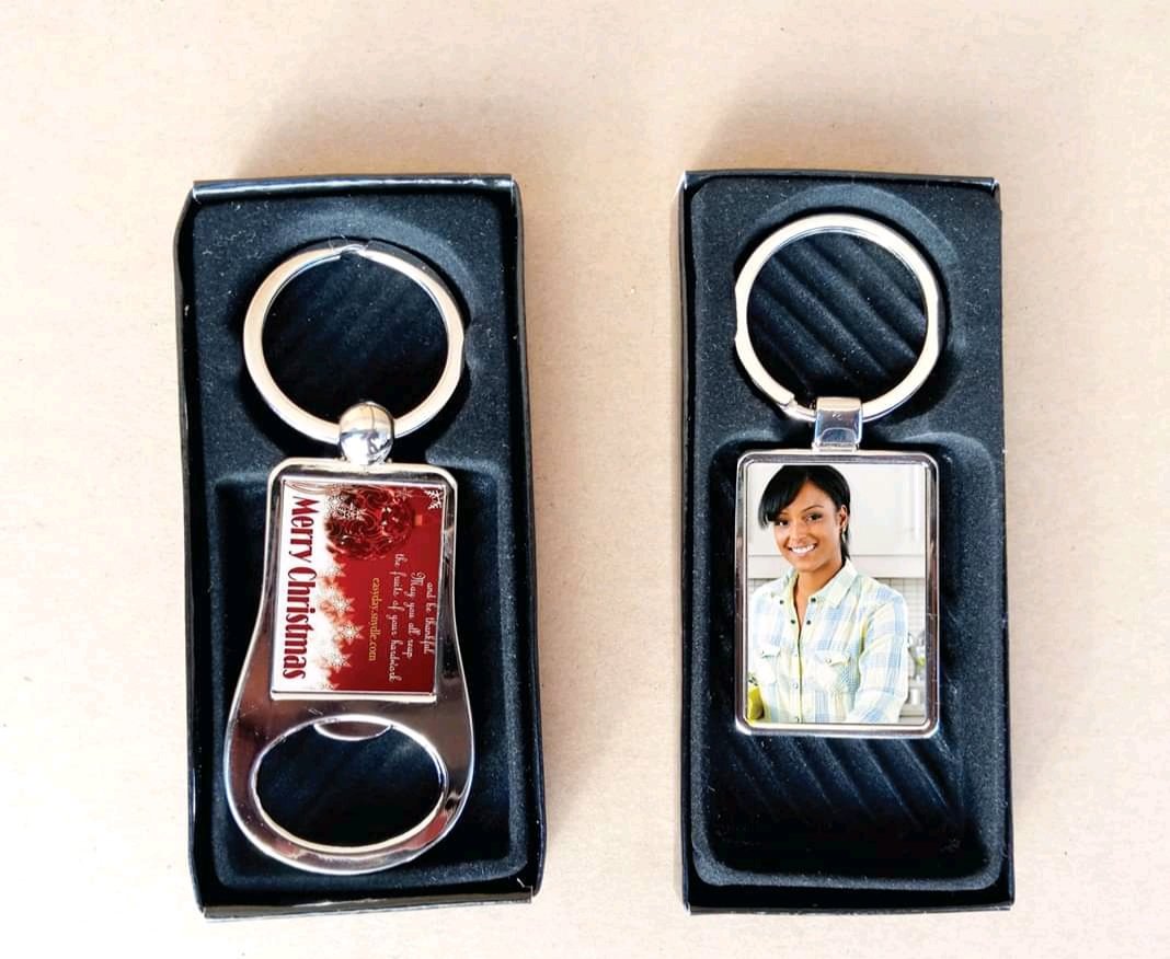 oxgraphicsprint's tweet image. For all your printing and branding services, contact +256751546402
We make pull up banners, tear drops, signages, t shirts, caps, IDs etc. #printwiththebest