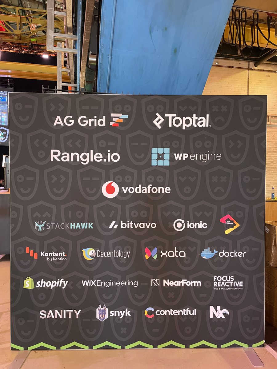 DomenicoAngri's tweet photo. Vodafone world is here! #ReactSummit2022 #VodafoneEngineering https://t.co/qkI9uEB6Rb