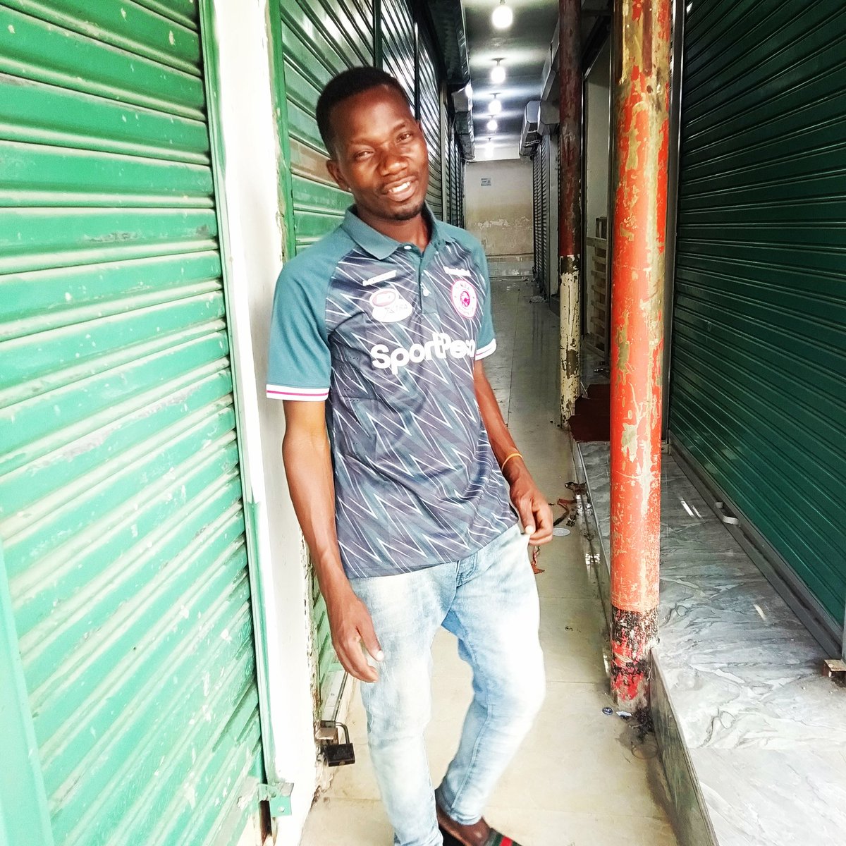 Msada. Pekee Ni wa wazazi usio na masemango wala kinyongo thanks my parents for everything🙏🙏🙏