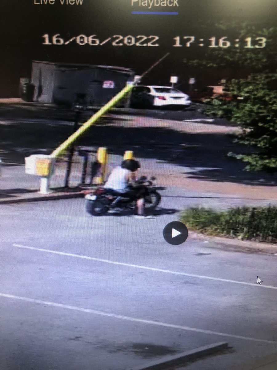RyanWPRussell's tweet photo. See a guy that looks like this in Downtown Chattanooga, specifically the West Village? A little after 5:00 PM he stole my motorcycle yesterday. https://t.co/uosPrQtcPW