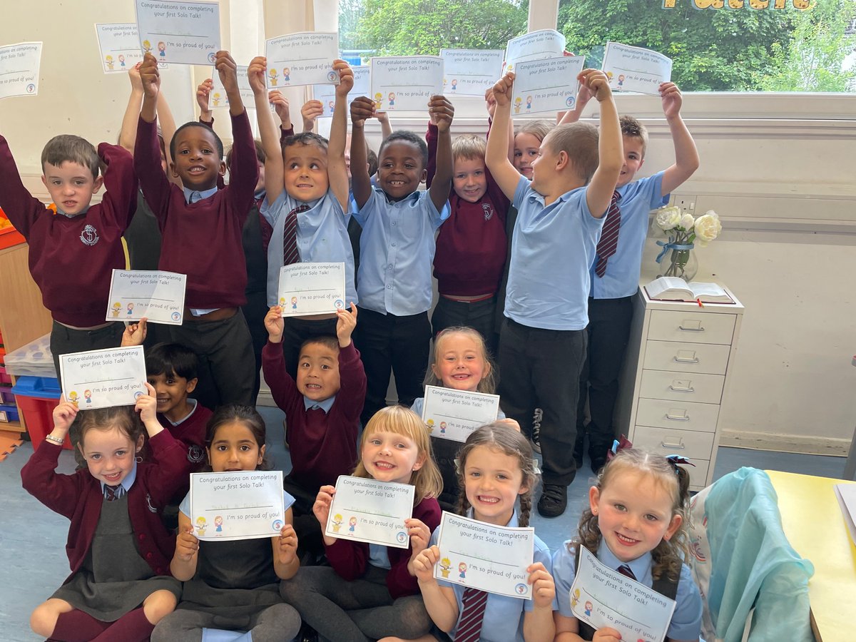 MissMSlaven's tweet photo. First solo talk complete ✅

I am so proud of everyone’s amazing Talking and Listening Skills. We were all able to: give our audience eye contact, speak in a  loud clear voice and answer questions about our talk.

Well done everyone! 🤩 https://t.co/e9PmyJIlyl