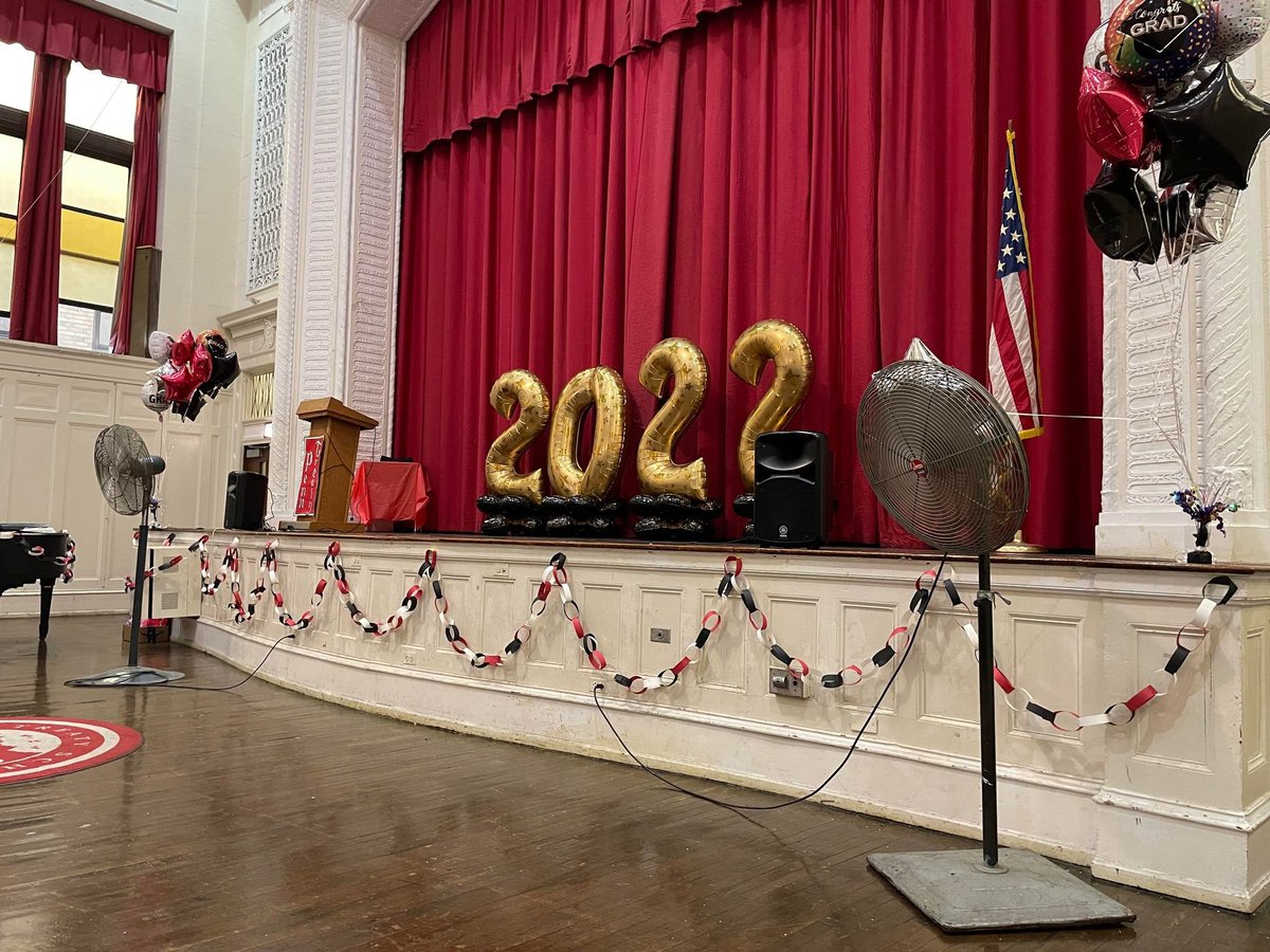 FriendsofPTS's tweet photo. Congrats to our @Penn_Treaty 8th graders who celebrated their #MovingUp Day! We are so proud of you! Special thx to #PennTreaty alumnus & FoPT member, Sam Maldonado-Mcnulty, for giving the #FoPT #PennTreatyProud award to Jocelyn McLean! #classof2026 https://t.co/F9sIt1PsQ6