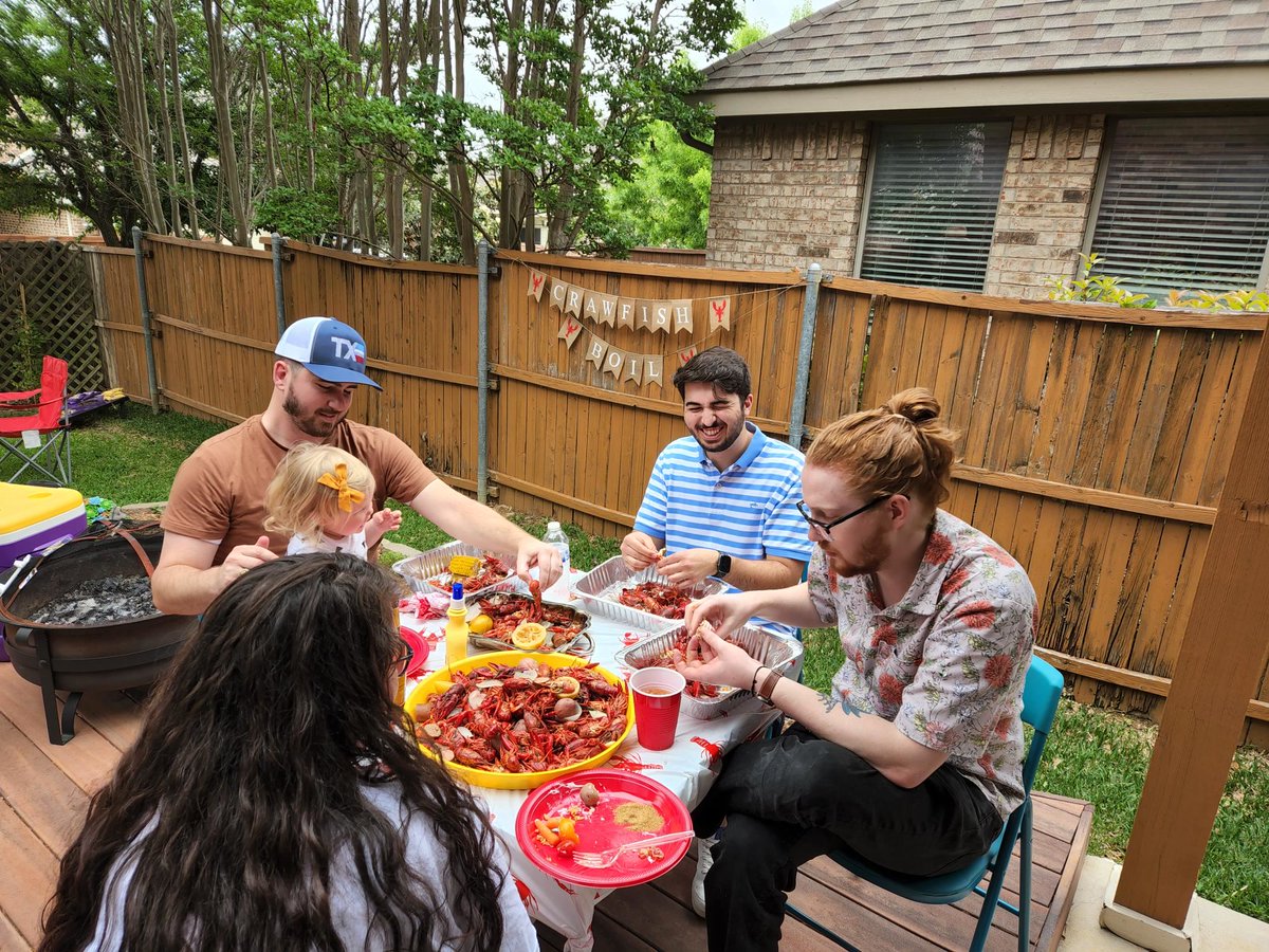 FreeseNichols's tweet photo. #FBF: From crawfish boils, to picnics and baseball games, our employees, across Texas and Georgia, have been engaging as family and enjoying each other's company, outside of the office, this summer! #JoinFNI https://t.co/6UpLf3TPxw