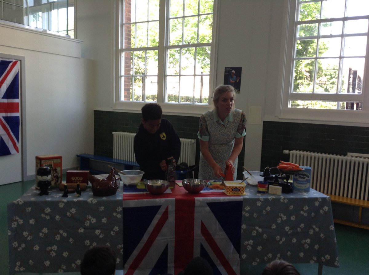 RFitzroyAcademy's tweet photo. At @RFitzroyAcademy we love to enrich our curriculum with extra opportunities to explore our learning. This week, #year6 loved their WW2 themed workshop. Thank you @Splattheatreco #vangoghclass #achildswar @Cornerstonesedu https://t.co/VyichbJavj