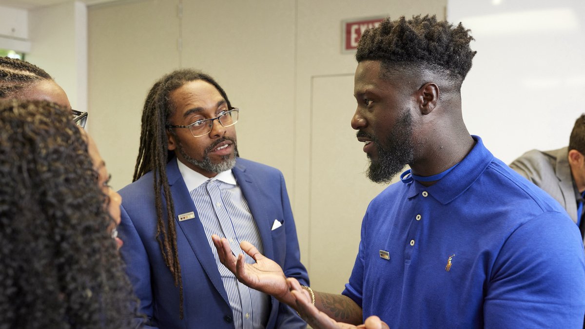 In honor of Juneteenth, members of BLACK at Intuitive met in Atlanta for team building; members focused on how to leverage their unique experiences to enhance their careers, accelerate diverse hiring, and drive impactful contributions at Intuitive and beyond. #WeAreIntuitive