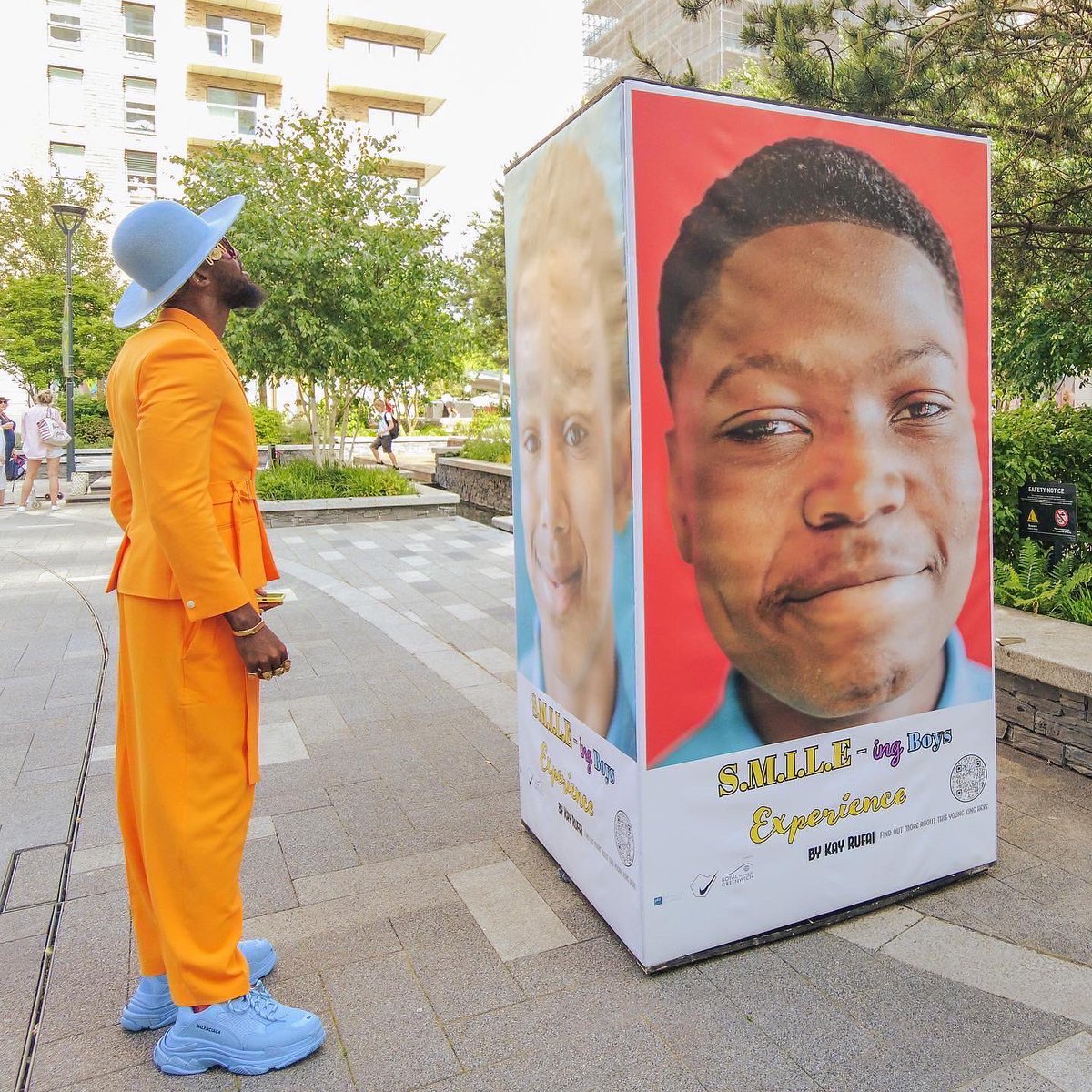universoulbrand's tweet photo. An incredible moment when I launch outdoor installations of the @smilingboysproject in the locality where the boys are from, where they go to school, where they go 2 d shops - affirming to them that they BELONG in those spaces nt because they are “wanted, stabbed, missing, or… https://t.co/Y3dIHfp9RO