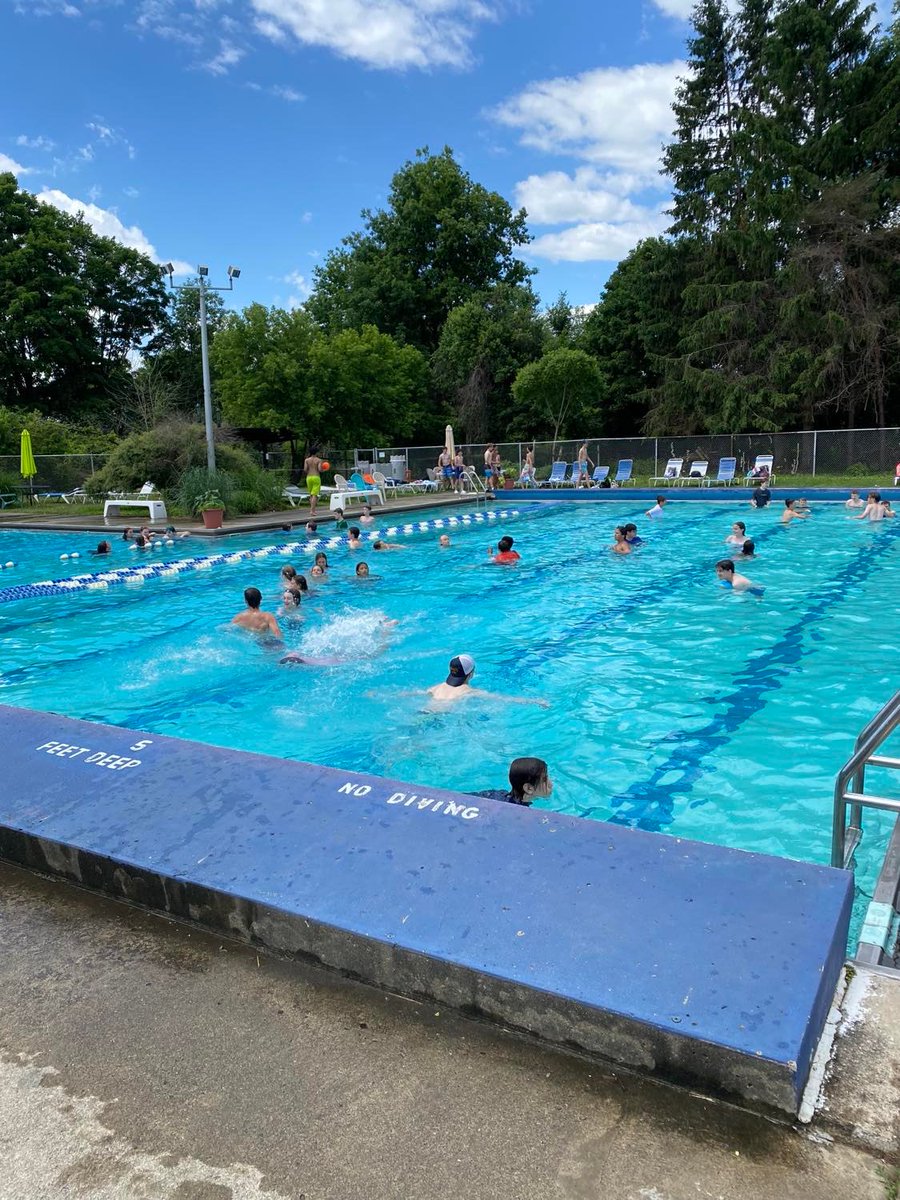 Lansing Middle School tweet media