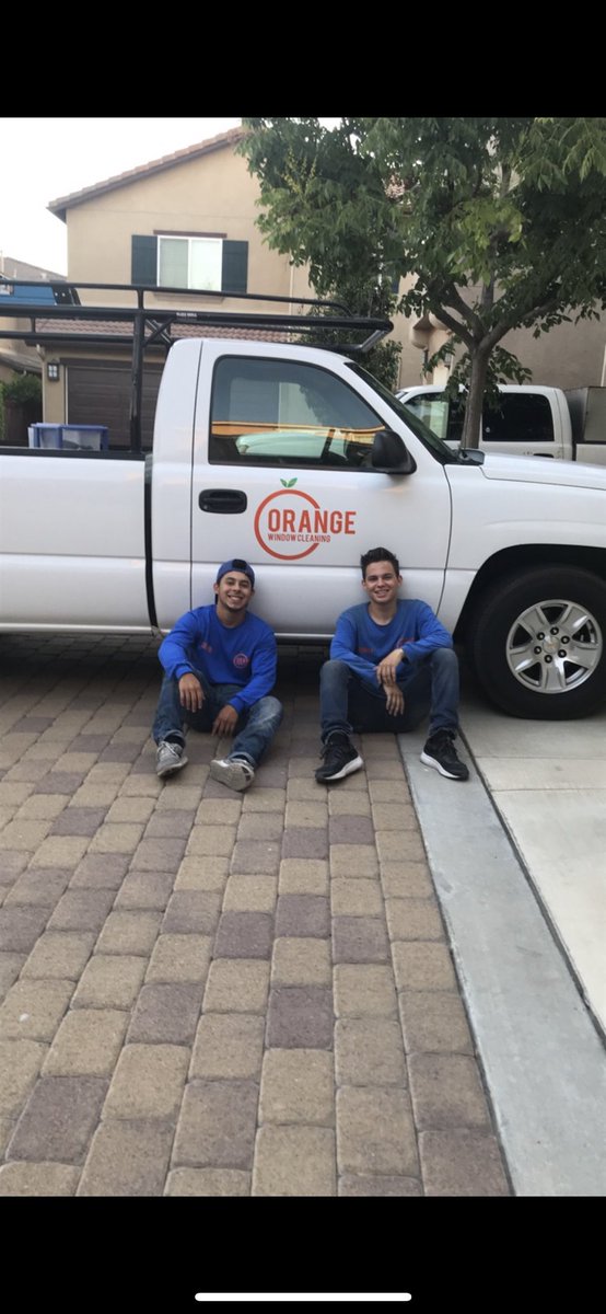 SqueegeeGod's tweet image. 5 years ago on this exact day, we started our window cleaning business. 

The business that eventually evolved into Orange Window Cleaning.

Today, we sold that company.

It’s been a wild journey, and I’ve learned SO much in the last 5 years.

🧵coming soon