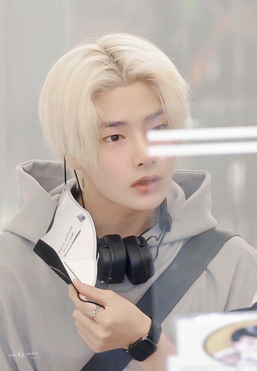 wwcandycane0208's tweet photo. #아이엔 #I_N #양��인 #정인 #jeongin #straykids #스트레이키즈 

🍑😧

220609 HQ https://t.co/y3i660yeA1