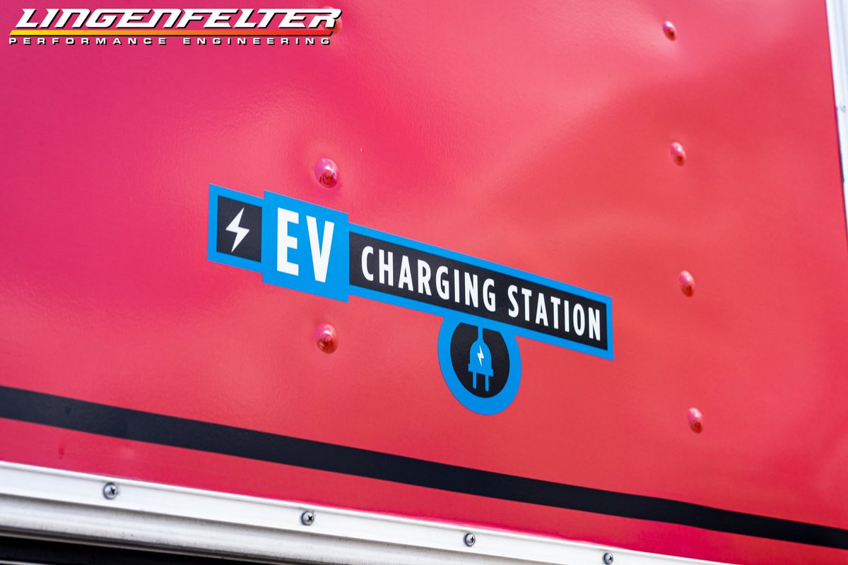 LingenfelterLPE's tweet photo. Validating the FIRST and ONLY Independent Installation of the @Chevrolet Performance Electric Connect and Cruise #eCrate System in our #Lingenfelter 72 #Electric eLcamino. #HotRodPowerTour 5th &amp; last stop and we are at 1009+ trouble free miles! ⚡🏁 
#longhauler #EV #Continental https://t.co/K78o1khJv2