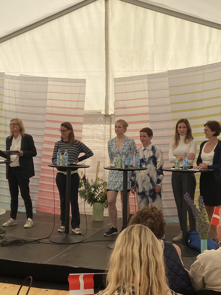 De Anbragtes Vilkår tweet media