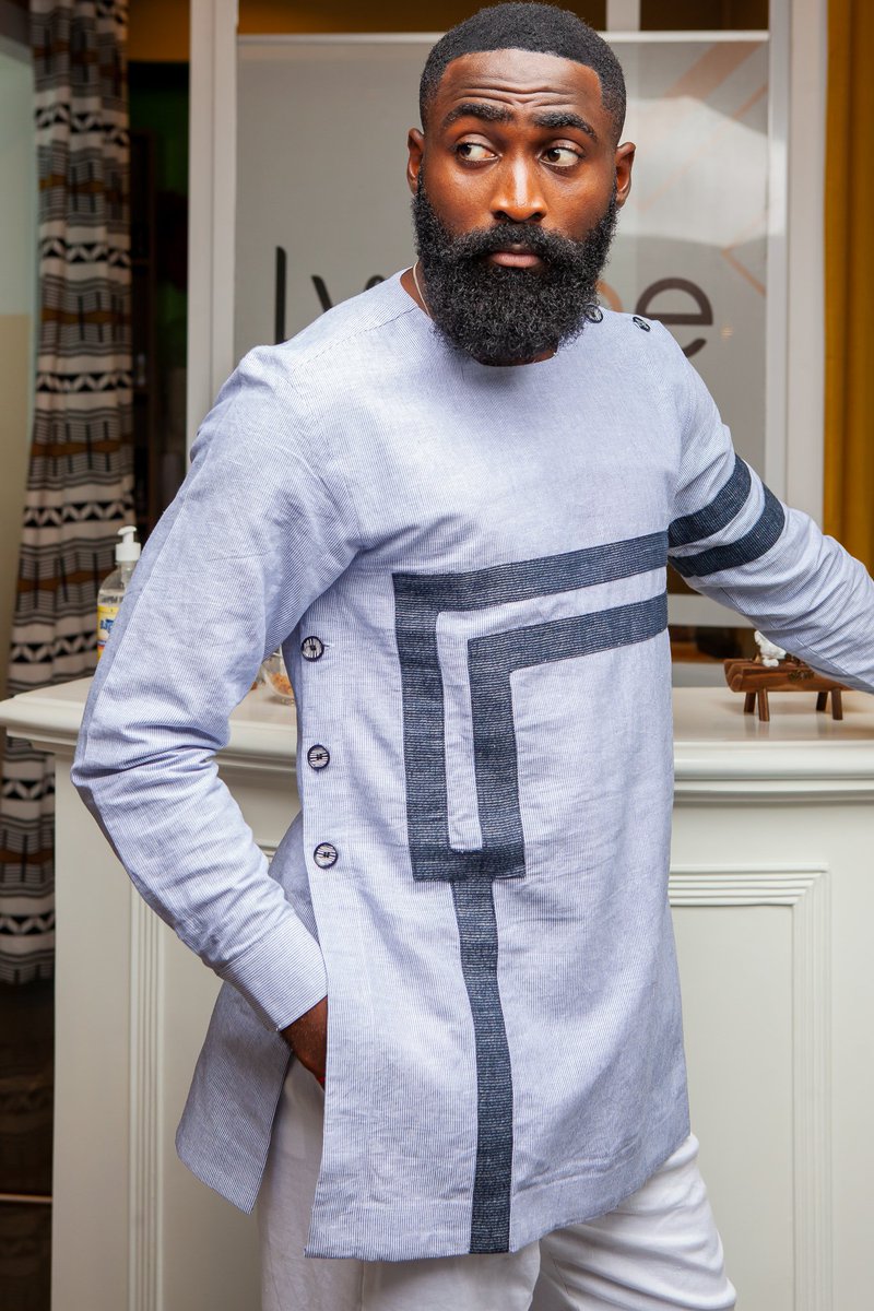 maisonlychee's tweet photo. La #FeteDesPeres c'est dimanche.
Lequel irait le mieux au vôtre ?

Prix⬇️
#longuemanche 25.000f 
#courtemanche 20.000f

Tailles : M à 2XL

#CollectionMangue #ForAllMankind 
#FathersDay2022 #FatherDaughterLove https://t.co/IPWFPdO8w3