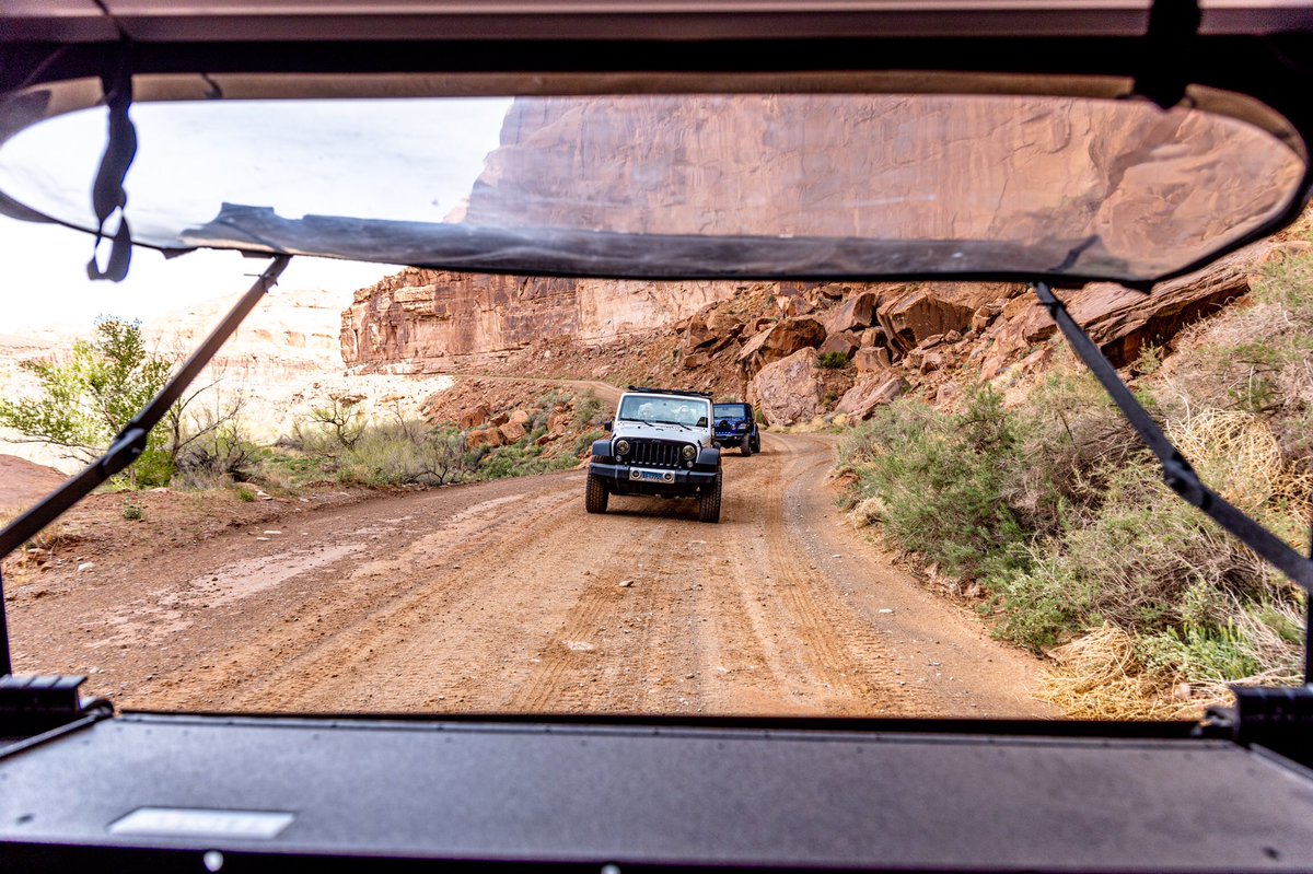 EZ4X4Official's tweet photo. Want to escape the heat? Get more of a breeze out the back of your soft top with the EZWINDOW #jeep #softtop #summer #heat #jeephack #jeepmods #jeepparts #Tennessee https://t.co/M8qev3Gtnb