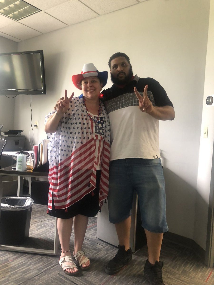 Firststarlog's tweet photo. Trivia & Cookout & USA theme on this Friday in the office! #FSLSummerolympics https://t.co/mME367T7Jk