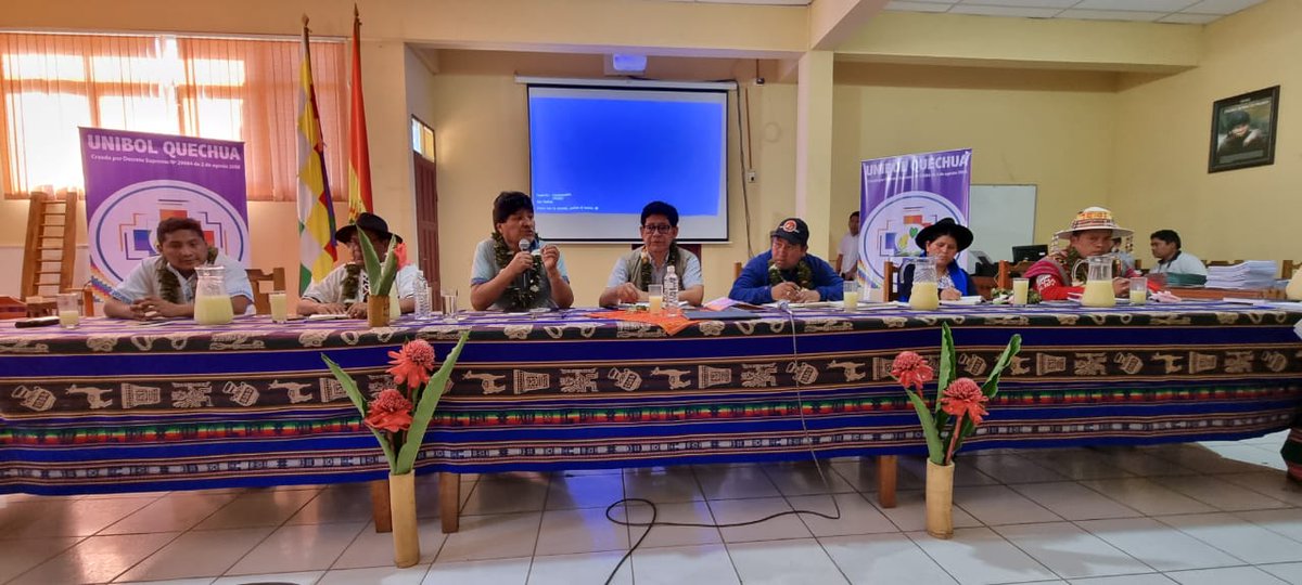 EdgarPary71's tweet photo. No hay que perder de vista que la #UNIBOL fueron creadas como universidades eminentemente productivas y con identidad cultural.
¡Las universidades indígenas de nuestro Estado Plurinacional de Bolivia son productivas, comunitarias y con identidad cultural!
#EducaDiferente https://t.co/qitm3u7fV0