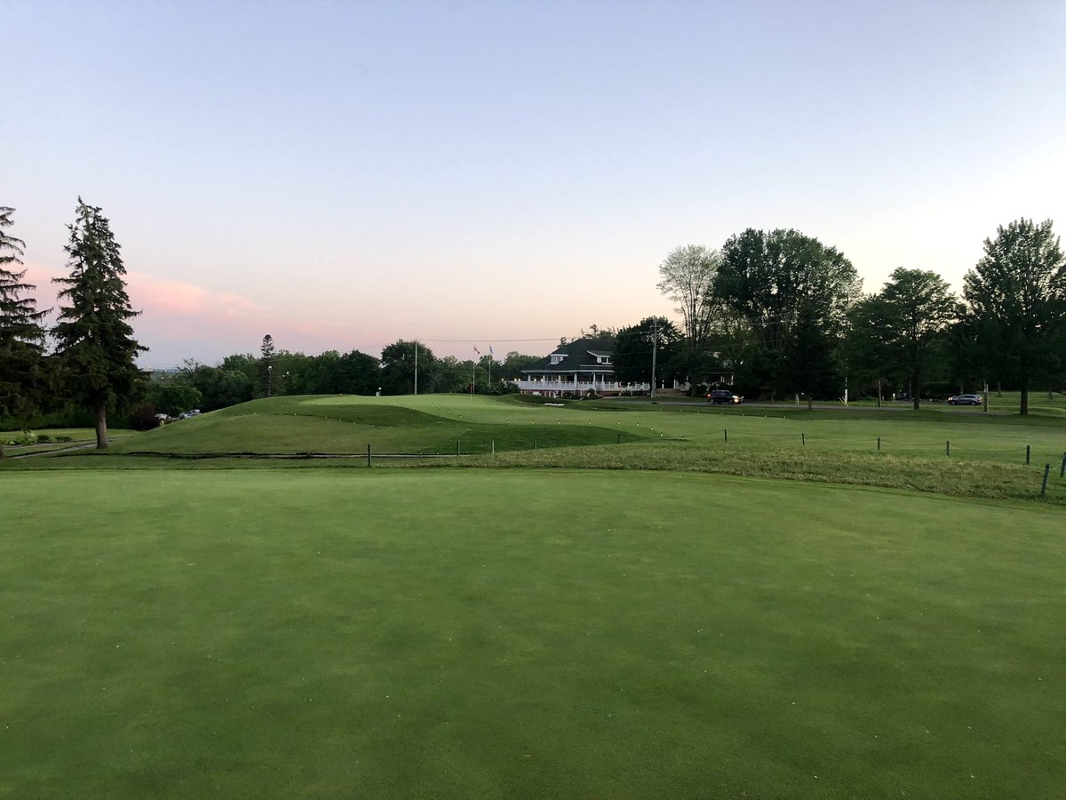 LuckyDemers's tweet photo. @RobertMackay75 @RivermeadGolf @jeff_mingay @jamieknorr86 Exceptional! Thanks for the tour. #Rivermead https://t.co/Skkkq72jBL