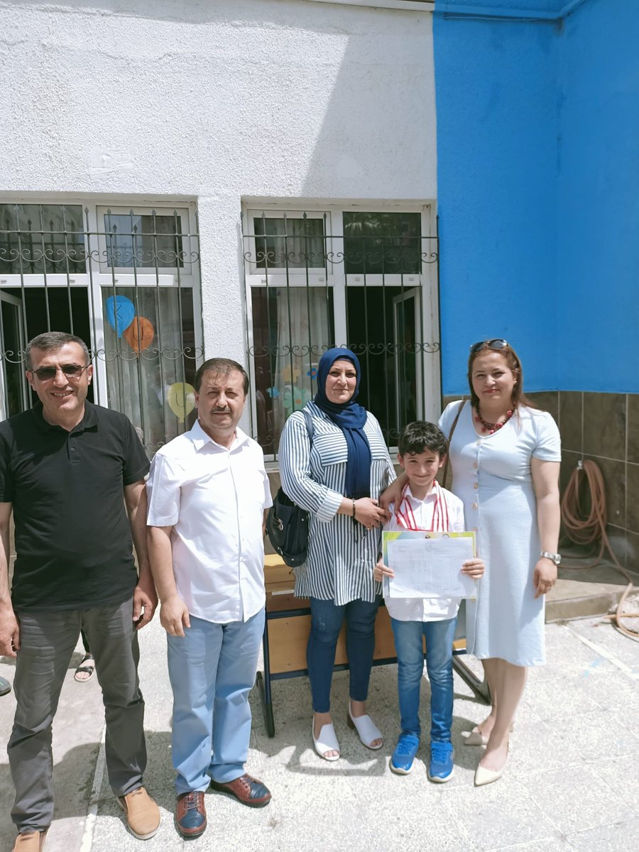 Barbaros ilkokulunda Başarılı öğrencilerimizi ödüllendirdik                Okul birıncimize ALTIN ımızı Taktık <a href="/mehmetalikatip1/">Mehmet Ali KATİPOĞLU 🇹🇷</a> <a href="/Bafrabarbarosi1/">Bafrabarbarosilkokulu</a>  <a href="/EbruBAY57060060/">Ebru BAYRAK</a>  <a href="/FahriGuler55/">Fahri Güler</a>  <a href="/SadettinKutlu2/">Sadettin Kutlu</a>  <a href="/DeryaDlger2/">Evdekal#Derya Dülger</a>  <a href="/znurAyan6/"># Evde Kal Öznur Ayan</a>  <a href="/ayan2549/">Erkan AYAN</a>  <a href="/serpilkoca19/">Serpil KOCA</a>