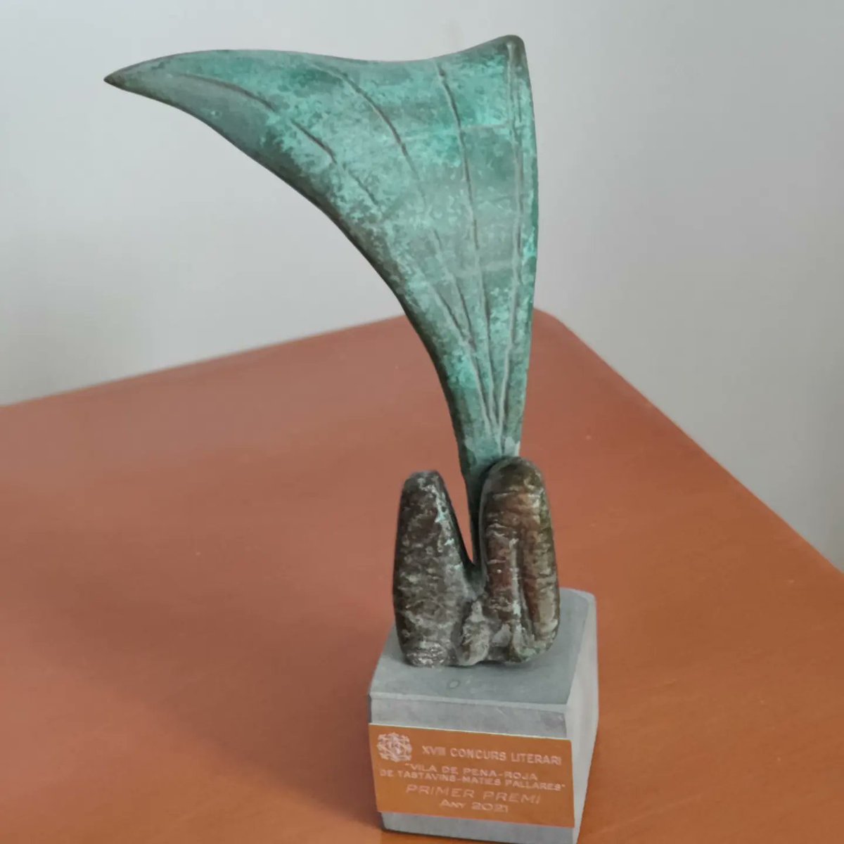 gafasdever's tweet photo. Con esta «Agua deshidratada» obtuve el primer premio del XVIII Concurso literario Maties Pallàres ✍🏼🏆, de Peñarroya de Tastavins (Teruel), el pasado mes de enero. ¡Espero que os guste el relato! ⬇️
https://t.co/mdDtp1UxEe https://t.co/OSGH3LKeVA