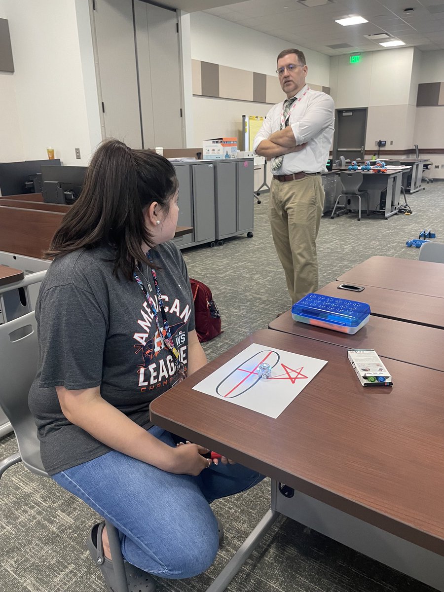 AliefLearns's tweet image. Great things are happening in Alief’s Coding &amp;amp; Robotics workshop this morning! Alief loves learning!!!