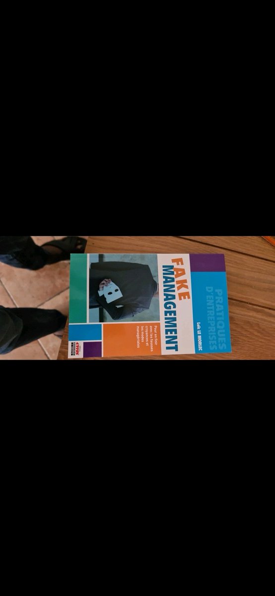 LoicLeMorlec's tweet photo. Cela fait toujours plaisir de savoir qu'il voyage, qu'il va partager un moment la vie de belles personnes. #FakeManagement @editionsEMS https://t.co/VLp4cf3jy7