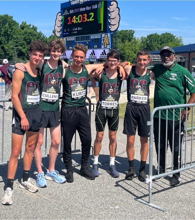 The Creek has NATIONAL CHAMPIONS!  Jacob Torres, Dalton Culleny, Matt Winterbottom, Blake Kurtz, Brayden Parker, &amp; coach Dwight Melton  are 4 by 800 Champions!