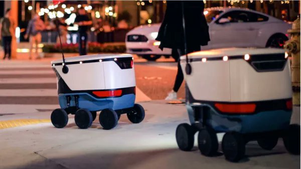 techcatgirl's tweet photo. #ImExcitedForWhatsNext
#Cartken’s #robots navigate pavements, crosswalks and pedestrian paths within the #campus area without human guidance.
#Grubhub partnership to bring #RobotDelivery to #college campuses https://t.co/9gAs65uRWA #WhatsYourTechStory https://t.co/ymeLhmp8EA